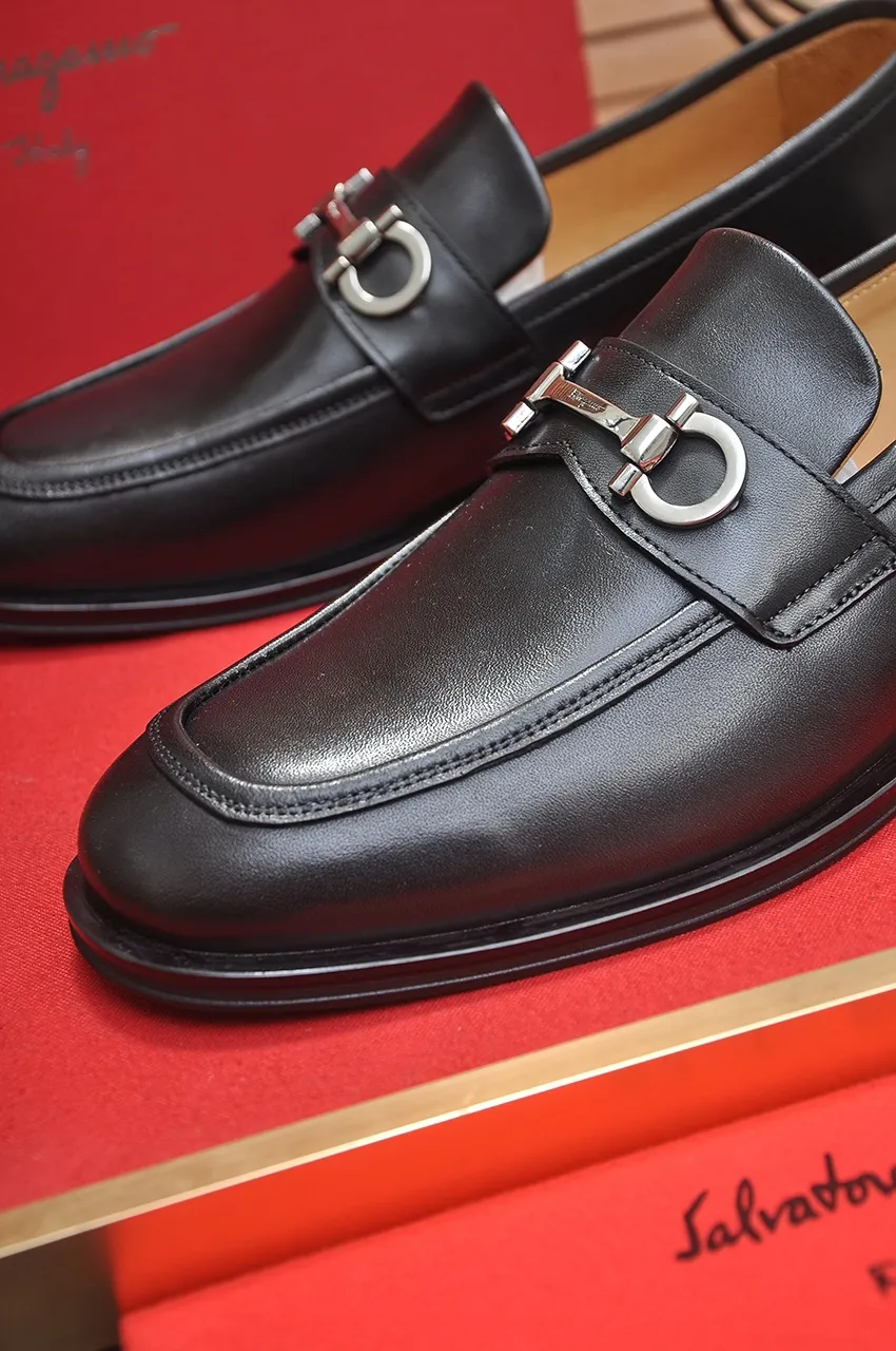 Men's shoes 💰620💶 [Ferragamo/Ferragamo] The latest model in the counter. Original imported open-sided high-quality cowhide hand-woven + imported 🐂 cowhide + original luxury metal buckle + original combination outsole. Comparative and stress-free 38--45 (45 custom-made)